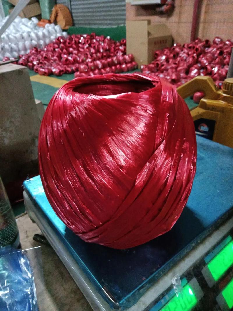 4厘米宽新料红塑料打包绳 200克净重，结实耐用，厂家直销